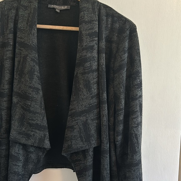 Addition Elle VGUC black and grey design open cardigan, longer waterfall front - Picture 5 of 10